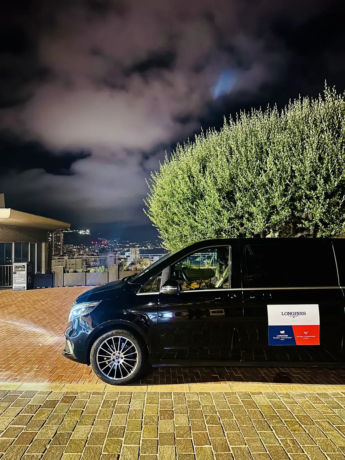 Chauffeurs Prestige VTC lors d'un événement à Cannes